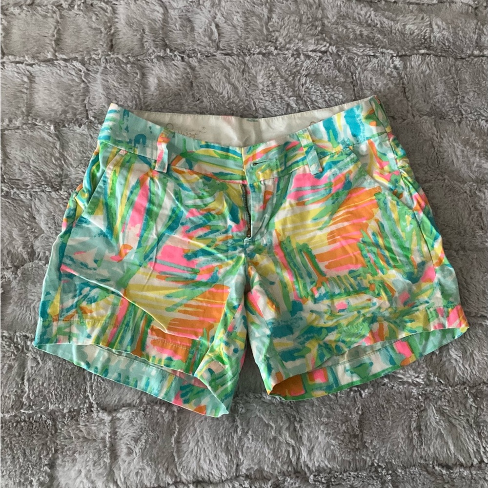 Lilly Pulitzer shorts - Size 00- EUC